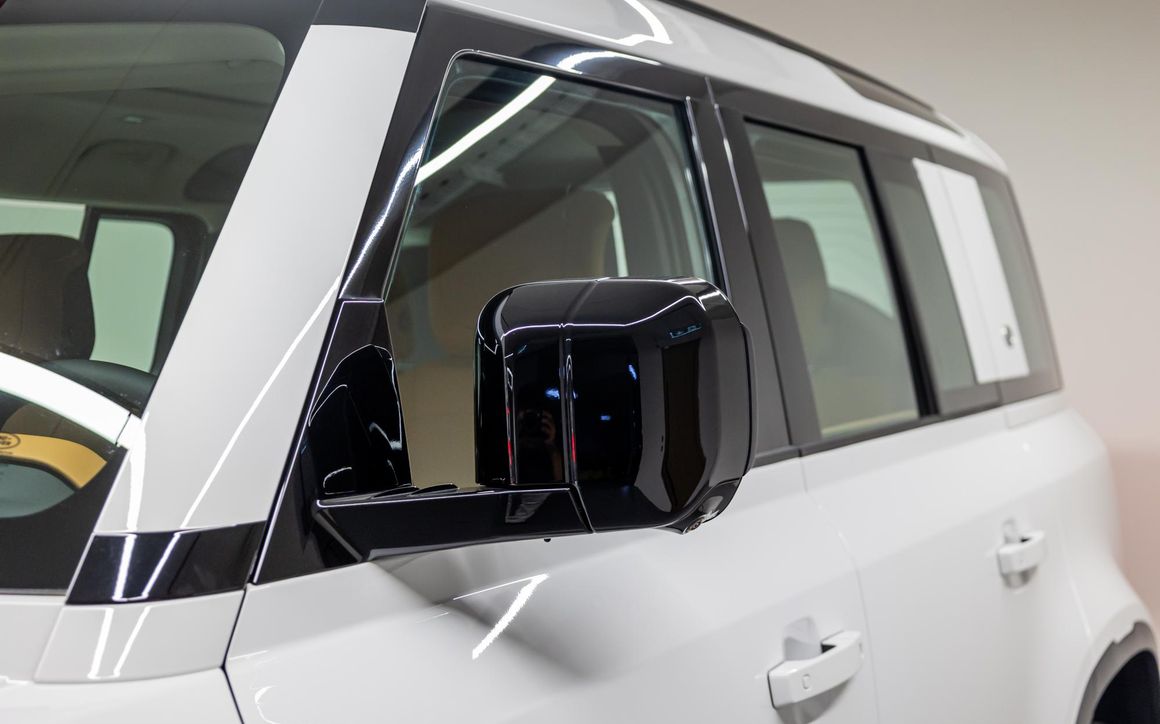 Land Rover Defender V6 110 - image 7