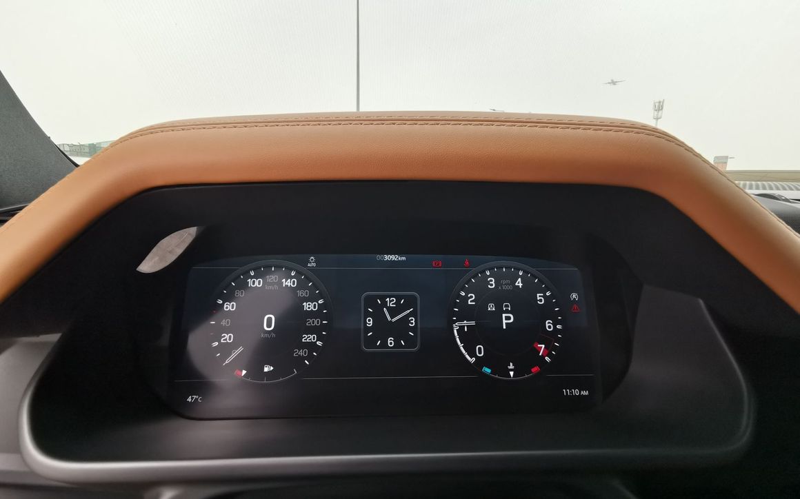 LAND ROVER DEFENDER - image 22