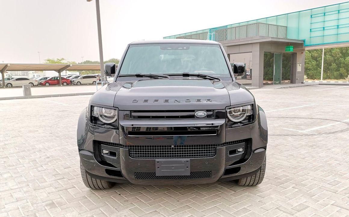 LAND ROVER DEFENDER - image 3