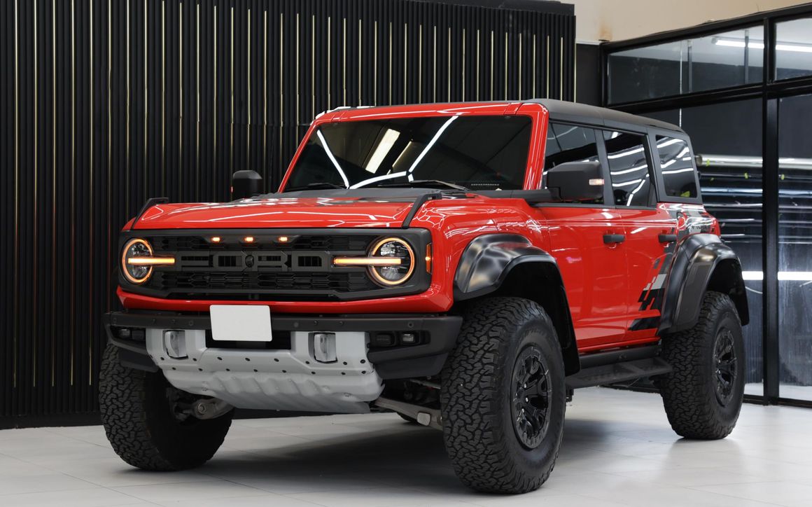 Ford Bronco Raptor - image 8