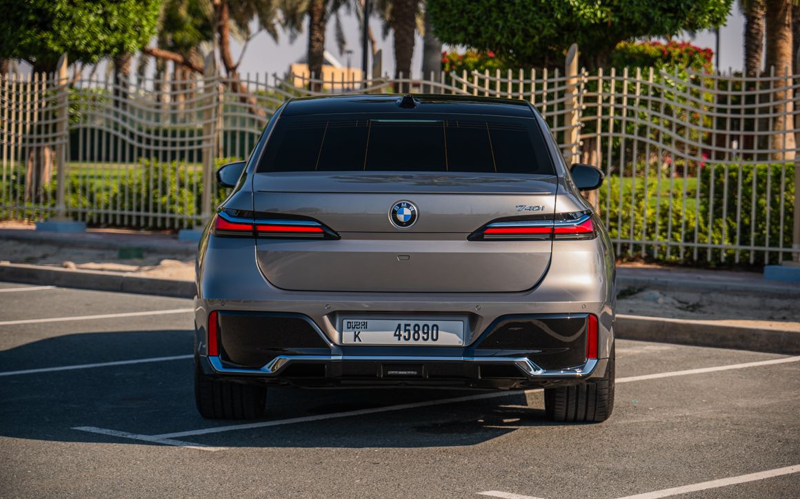 BMW 740i M Kit - image 9