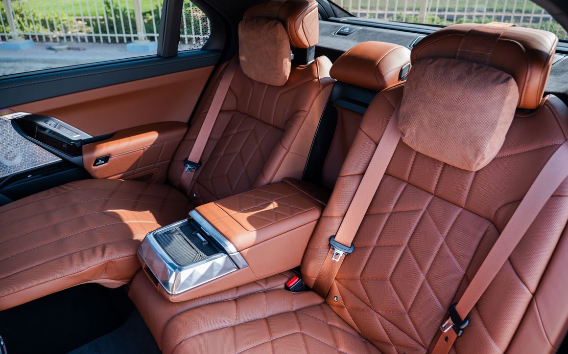 BMW 740i M Kit - image 15