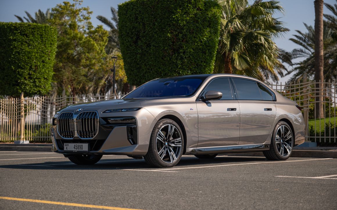 BMW 740i M Kit - image 1