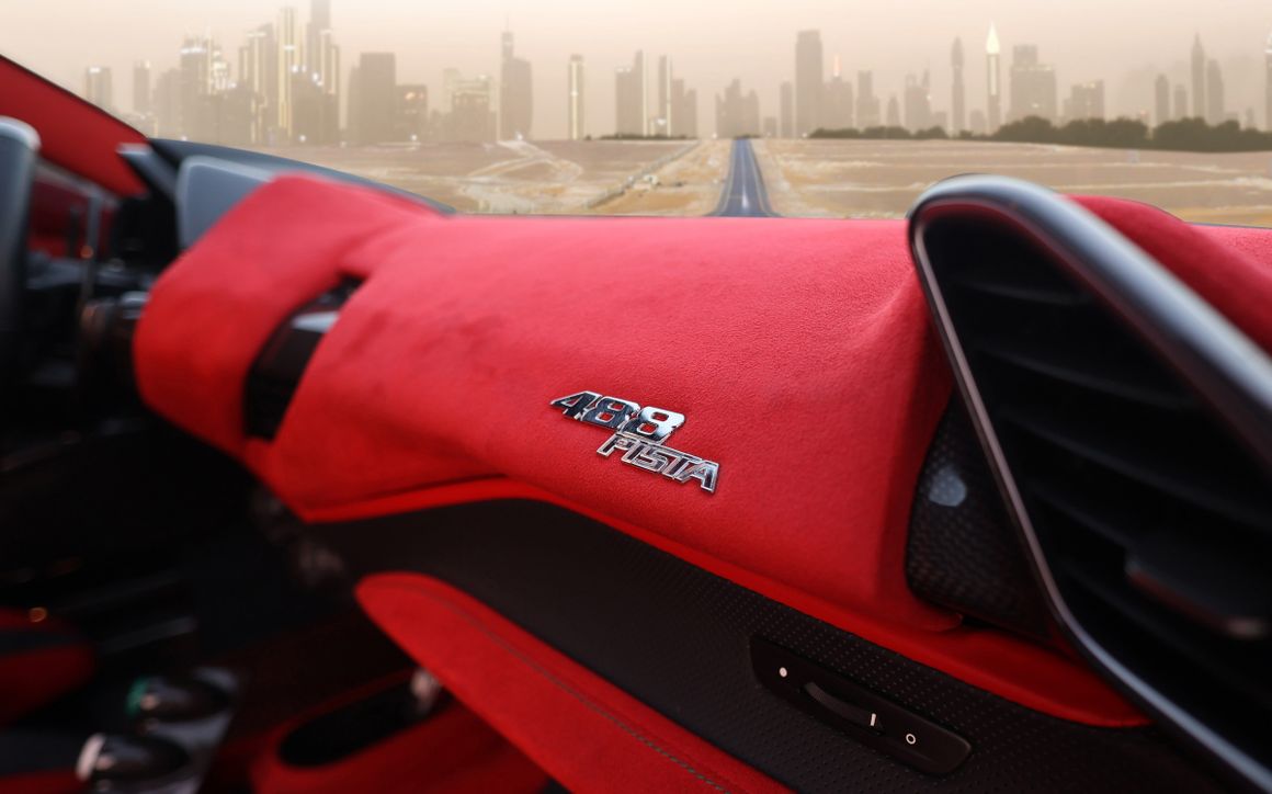 Ferrari Pista Red - image 16