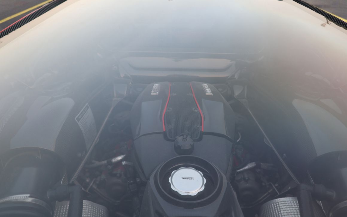 Ferrari Pista Red - image 20