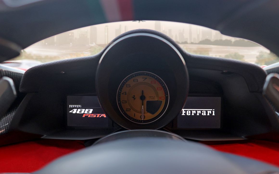 Ferrari Pista Red - image 9