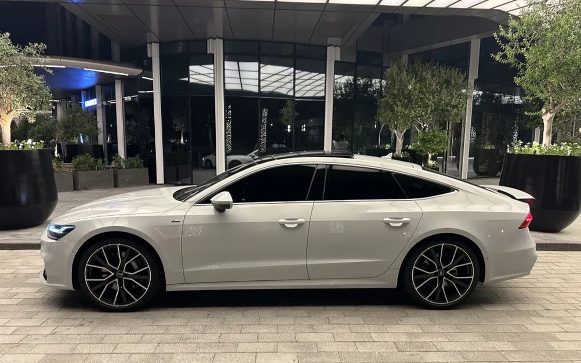 Audi A7 - image 2
