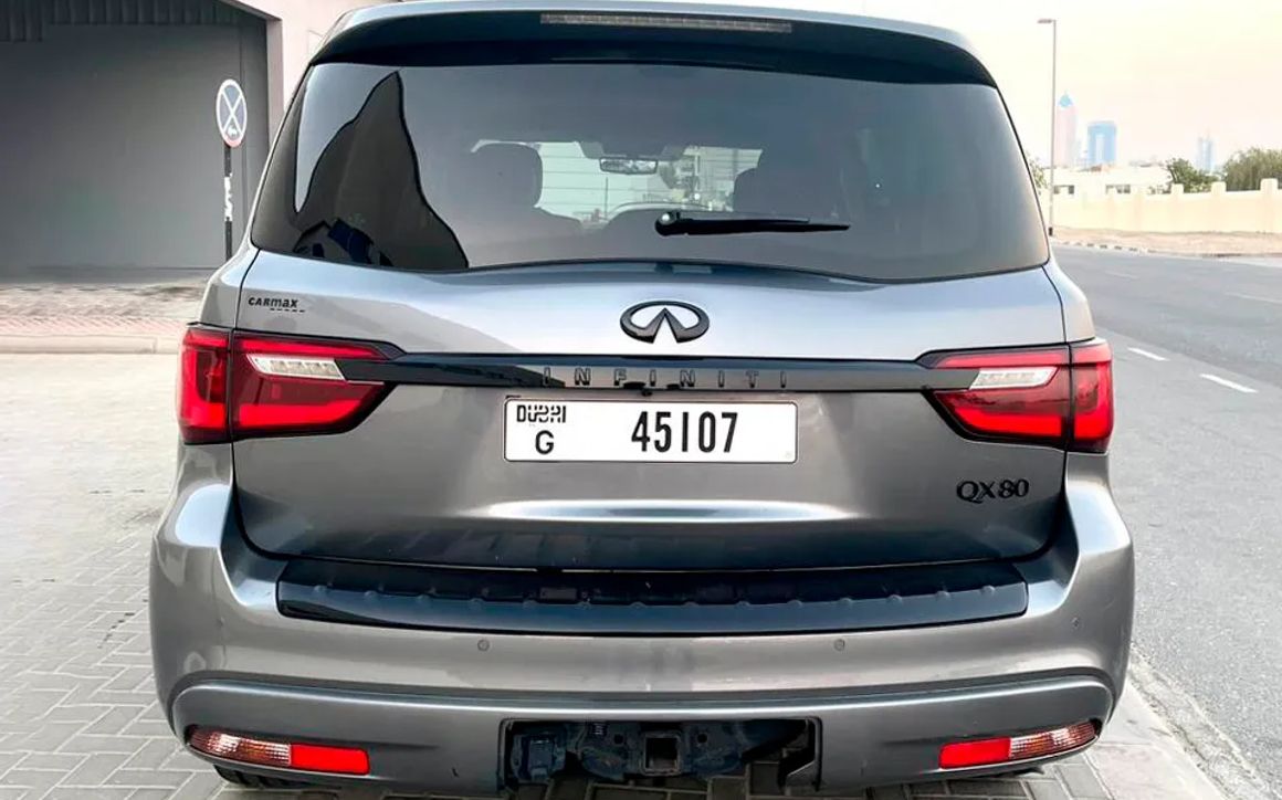 Infiniti QX80 - image 5