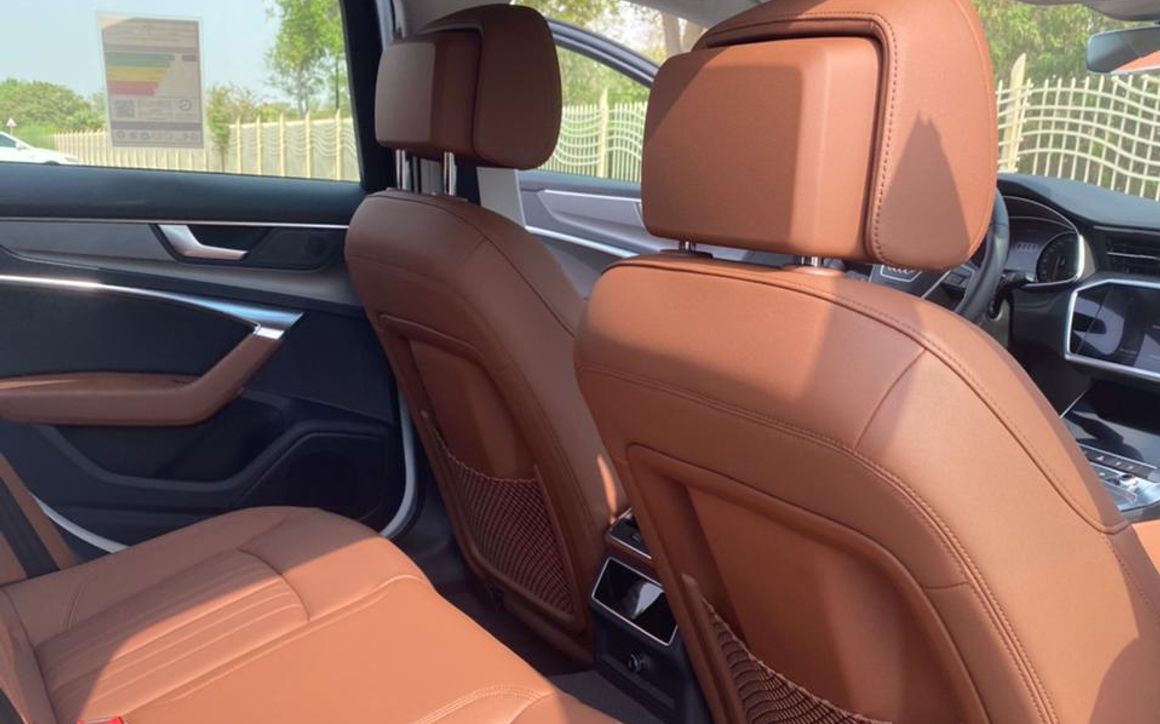 AUDI A6 - image 8
