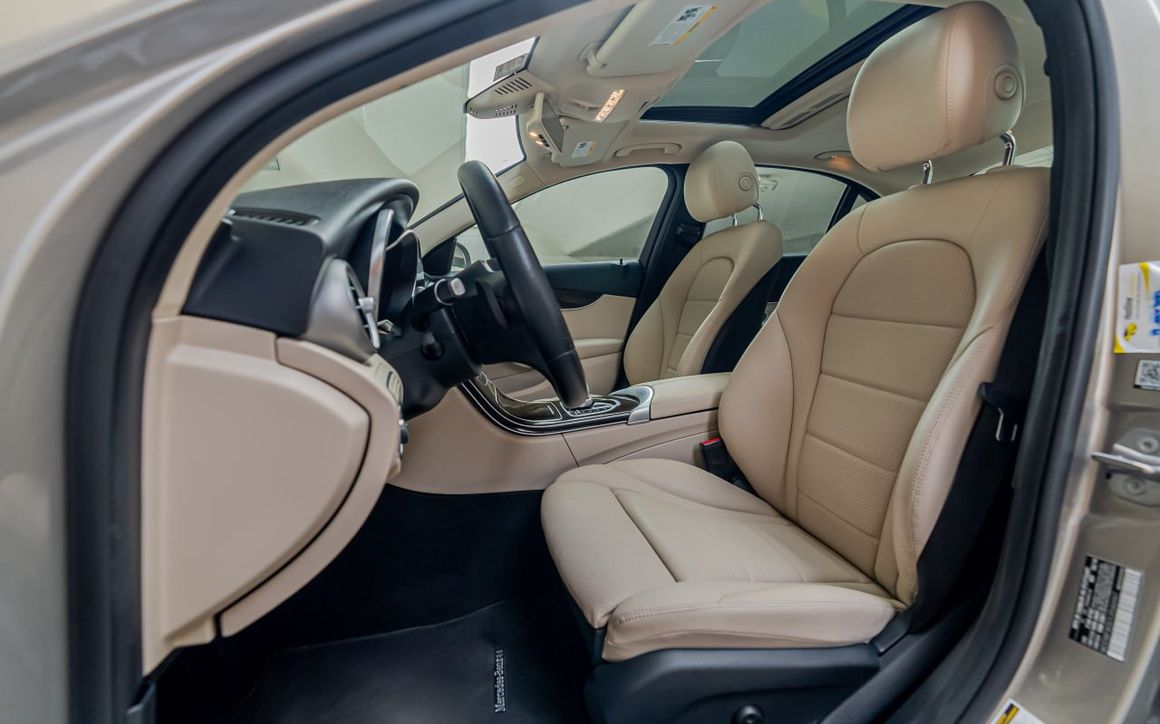 MERCEDES C300 - image 8