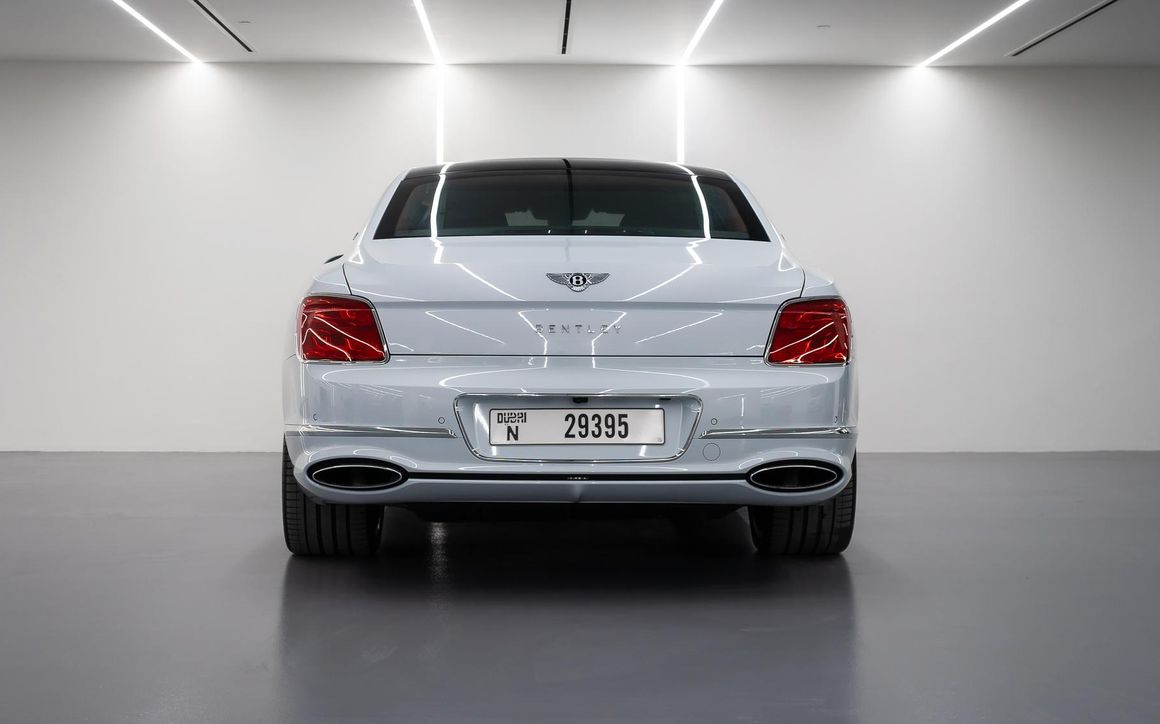 Bentley Flying Spur - image 5