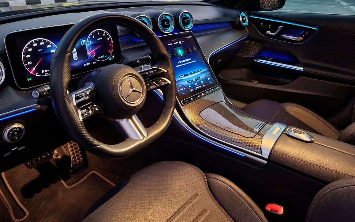 Mercedes C300 4 Door - image 6