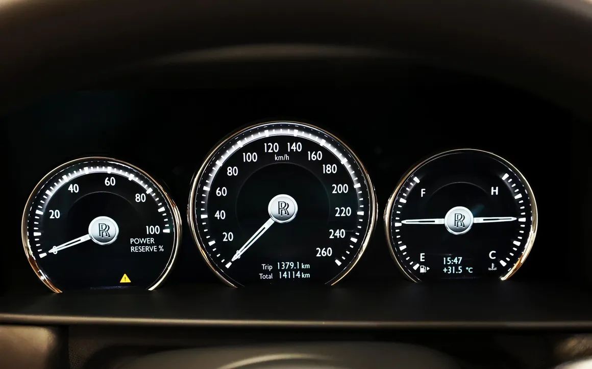 Rolls Royce  BB Cullinan - image 20
