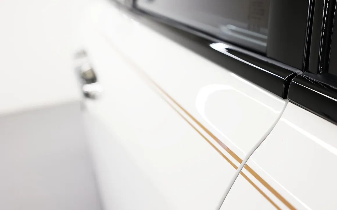 Rolls Royce  BB Cullinan - image 5