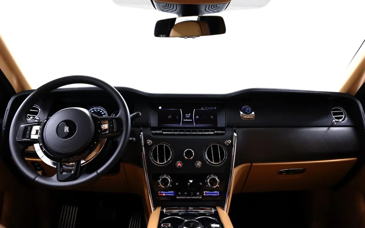 Rolls Royce  BB Cullinan - image 8