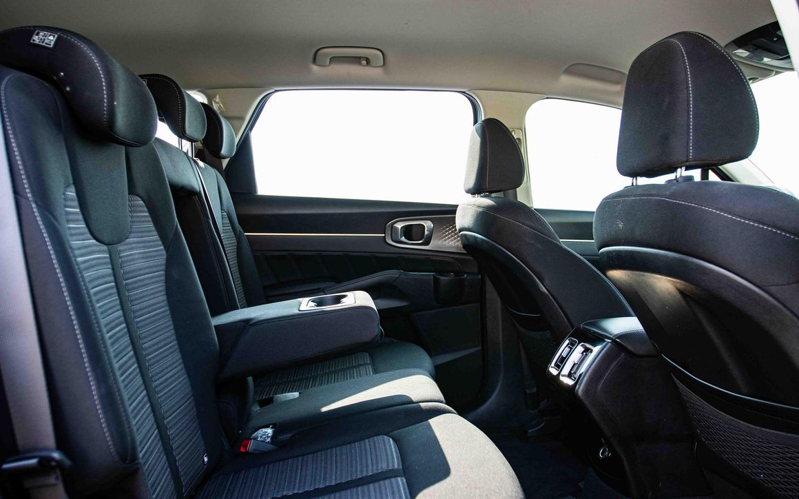 KIA SORENTO - image 16