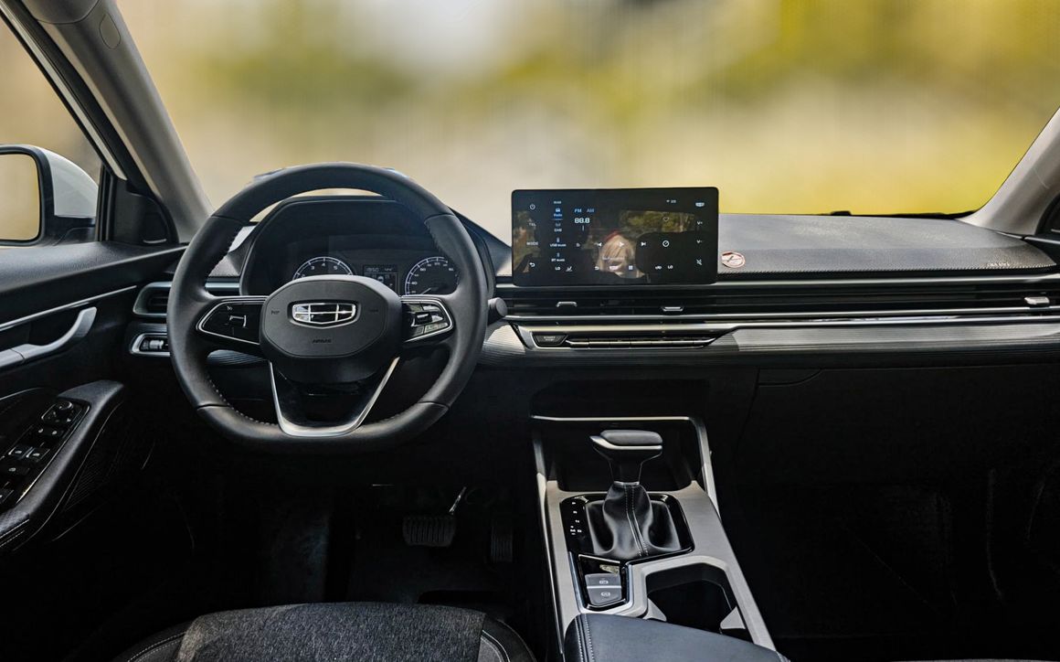 Geely Emgrand 2025 - image 5