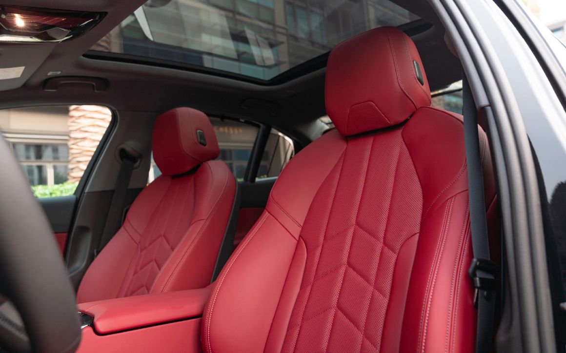 BMW 5 Series - image 11