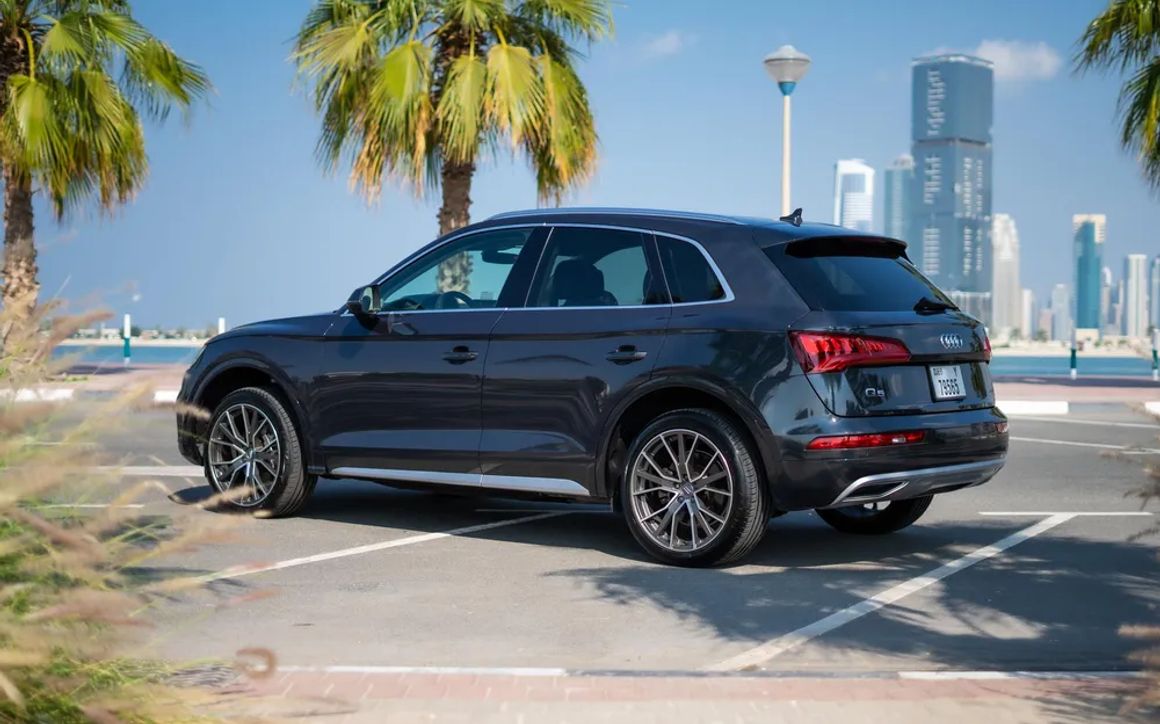 AUDI Q5 - image 8