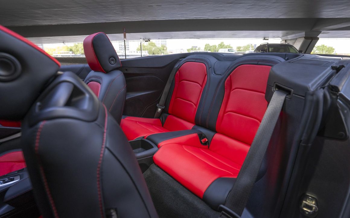 Chevrolet Camaro - image 21