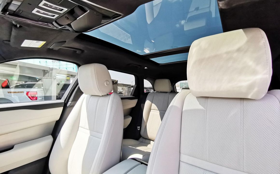RANGE ROVER VELAR - image 17