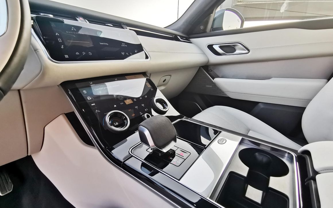 RANGE ROVER VELAR - image 16