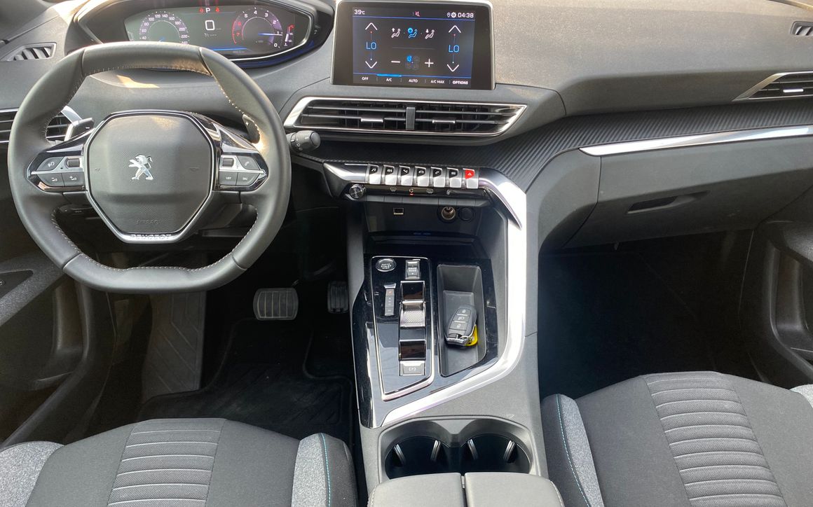 Peugeot 3008 - image 8