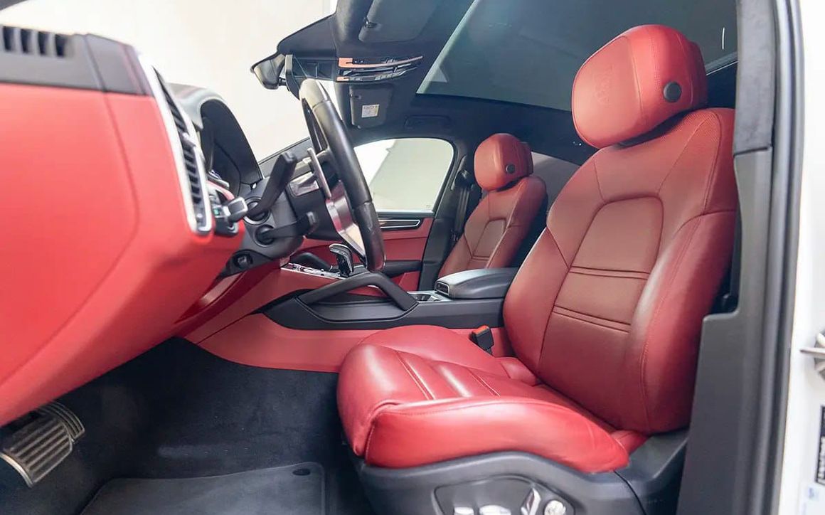 PORSCHE CAYENNE GTS - image 7