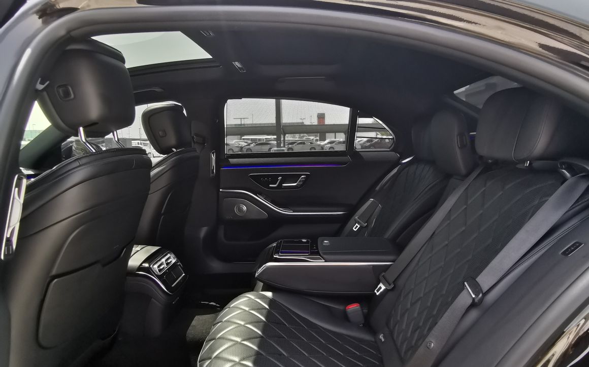 MERCEDES S580 - image 13