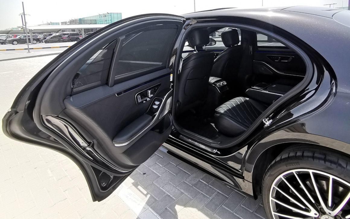 MERCEDES S580 - image 8