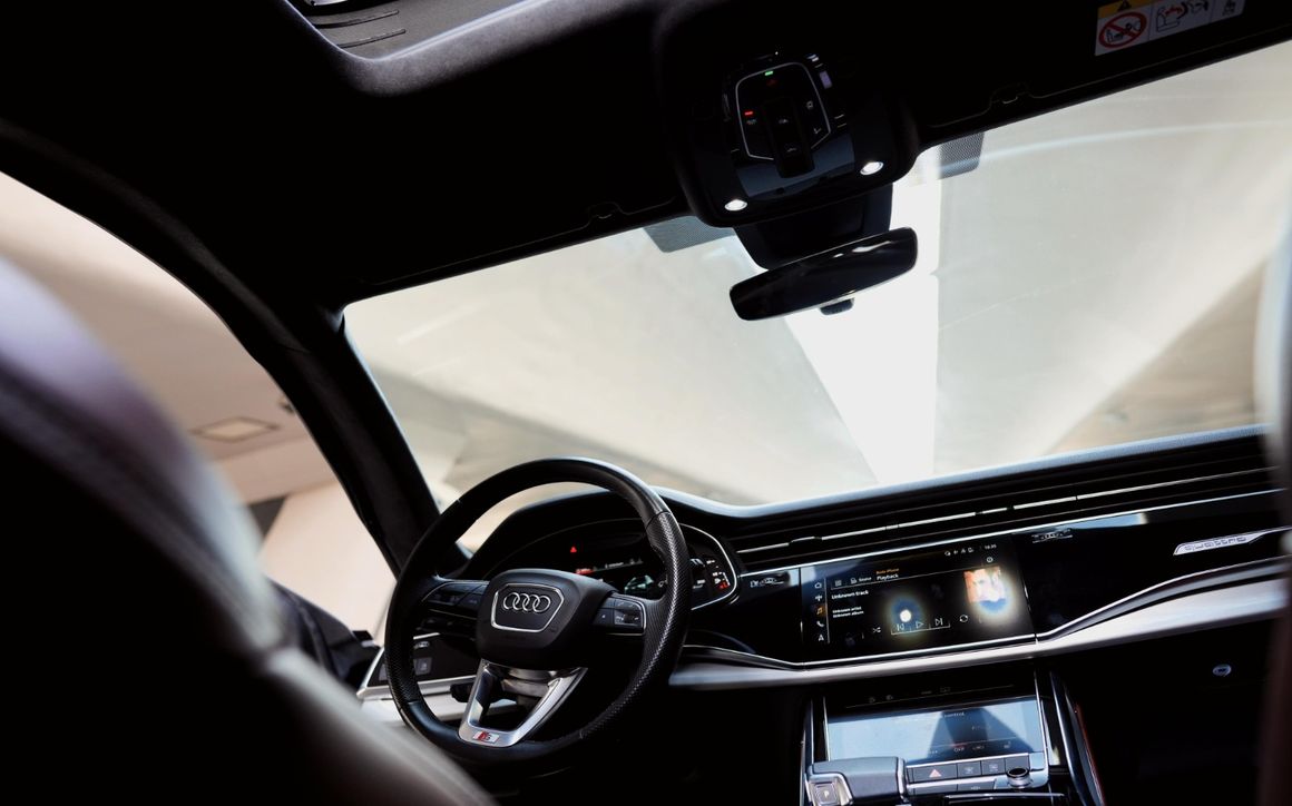AUDI Q8 - image 8