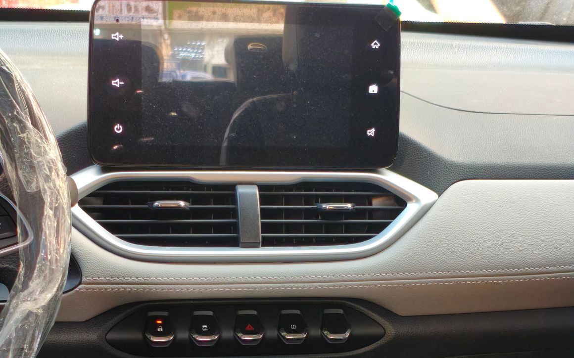 CHEVROLET GROOVE - image 11