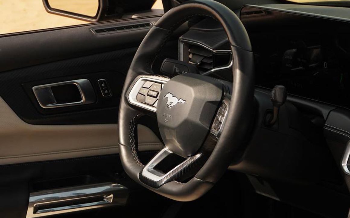 Ford Mustang Cabrio - image 9