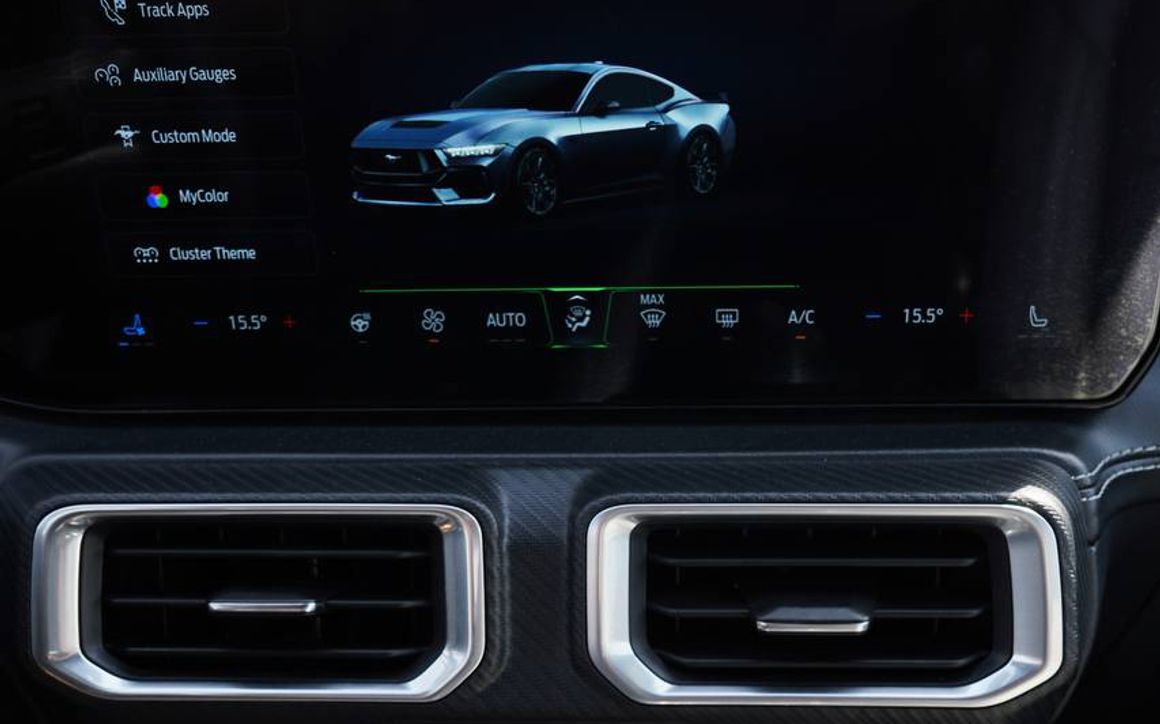 Ford Mustang Cabrio - image 11