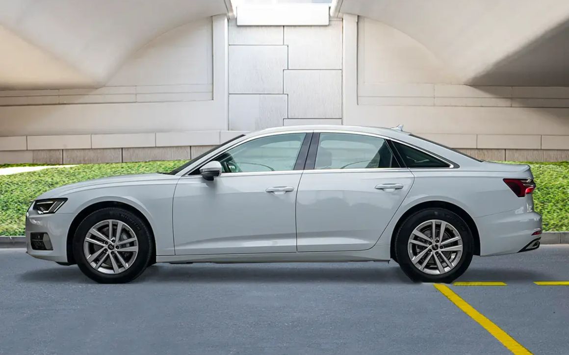 AUDI A6 - image 2