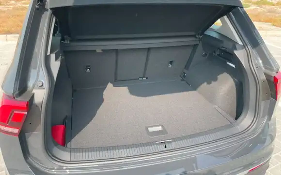 VOLKSWAGEN TIGUAN - image 10