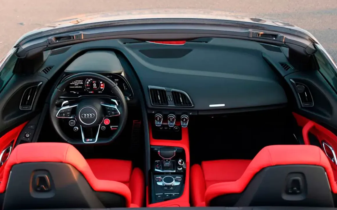 Audi Audi R8 - image 6