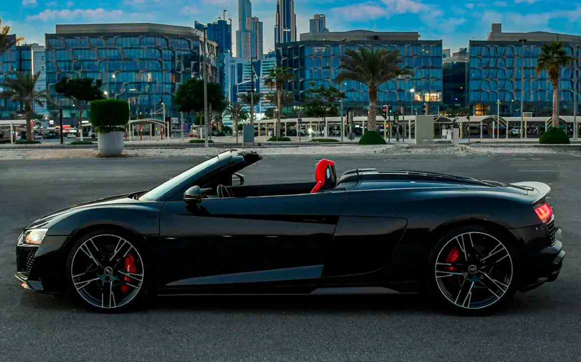 Audi Audi R8 - image 2