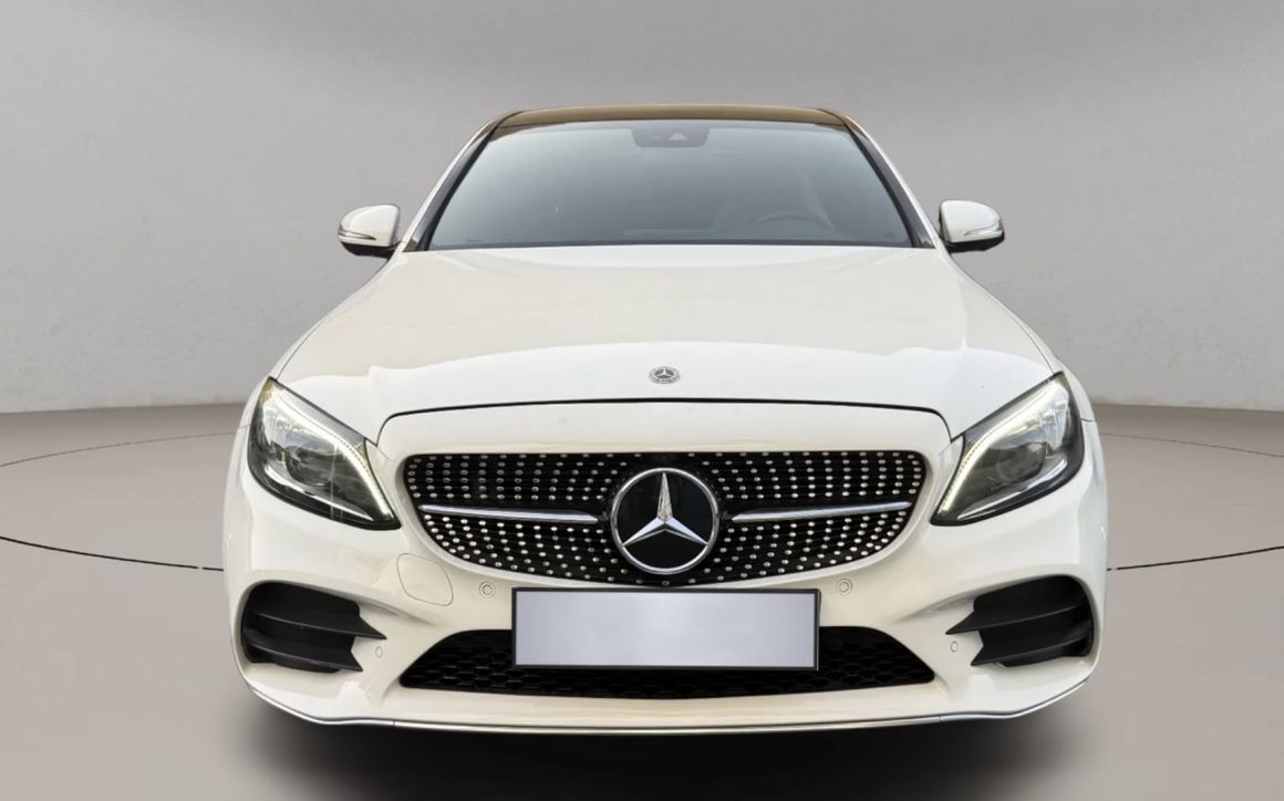 Mercedes-Benz C200 - image 2