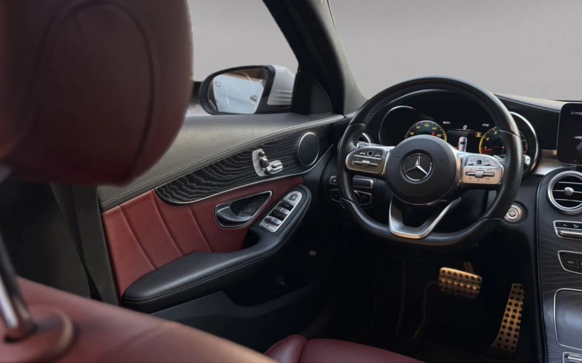Mercedes-Benz C200 - image 5