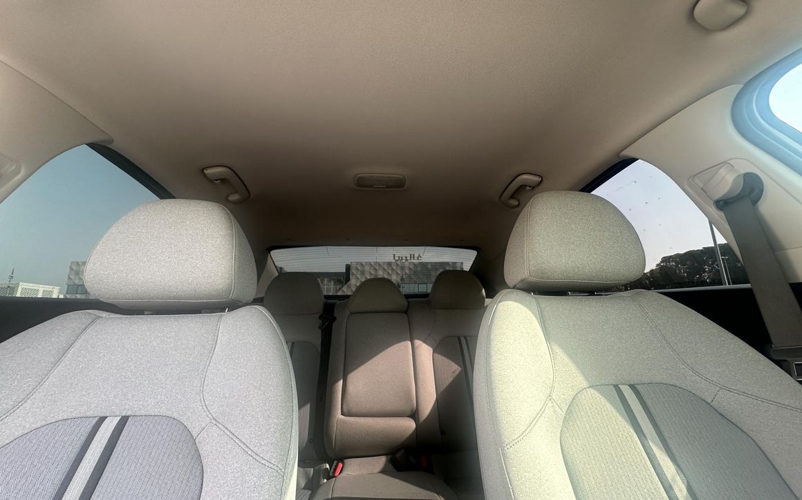 Hyundai Sonata - image 17