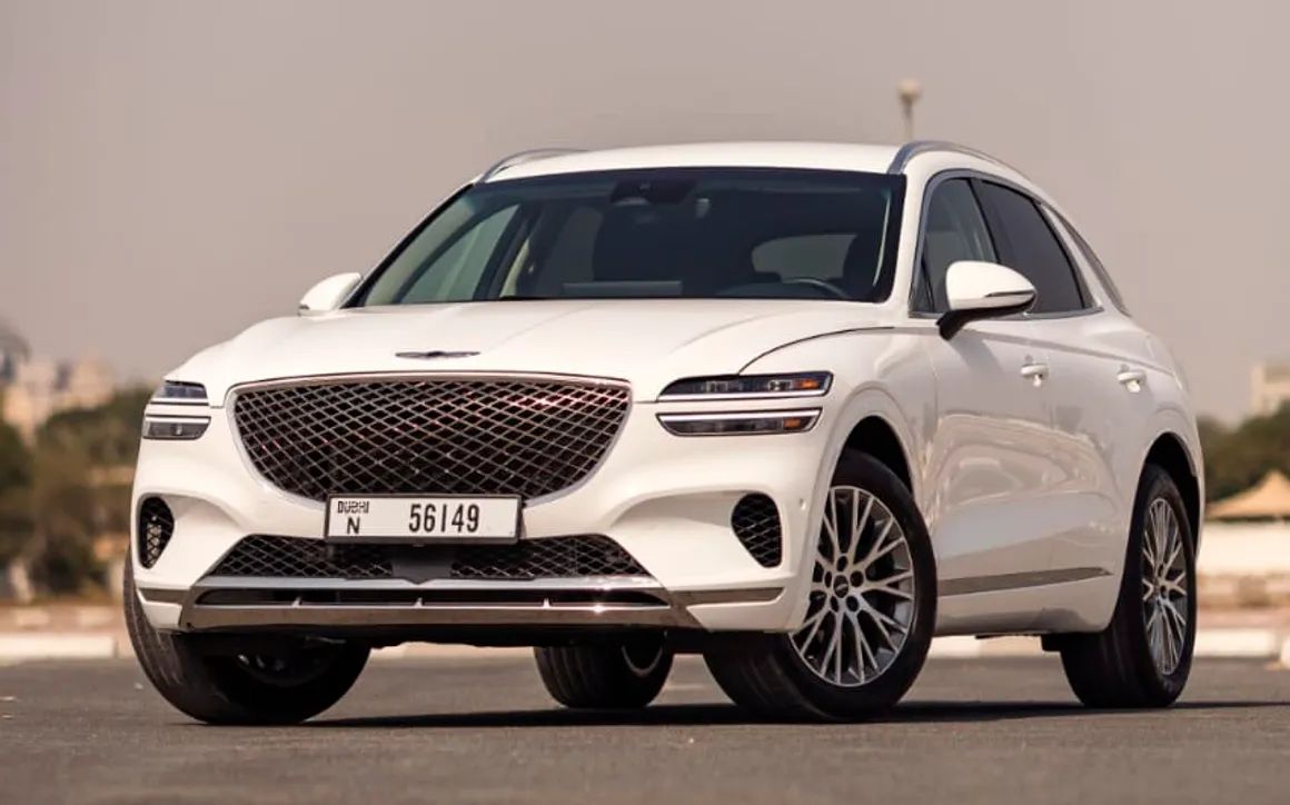 Genesis GV70 - image 1