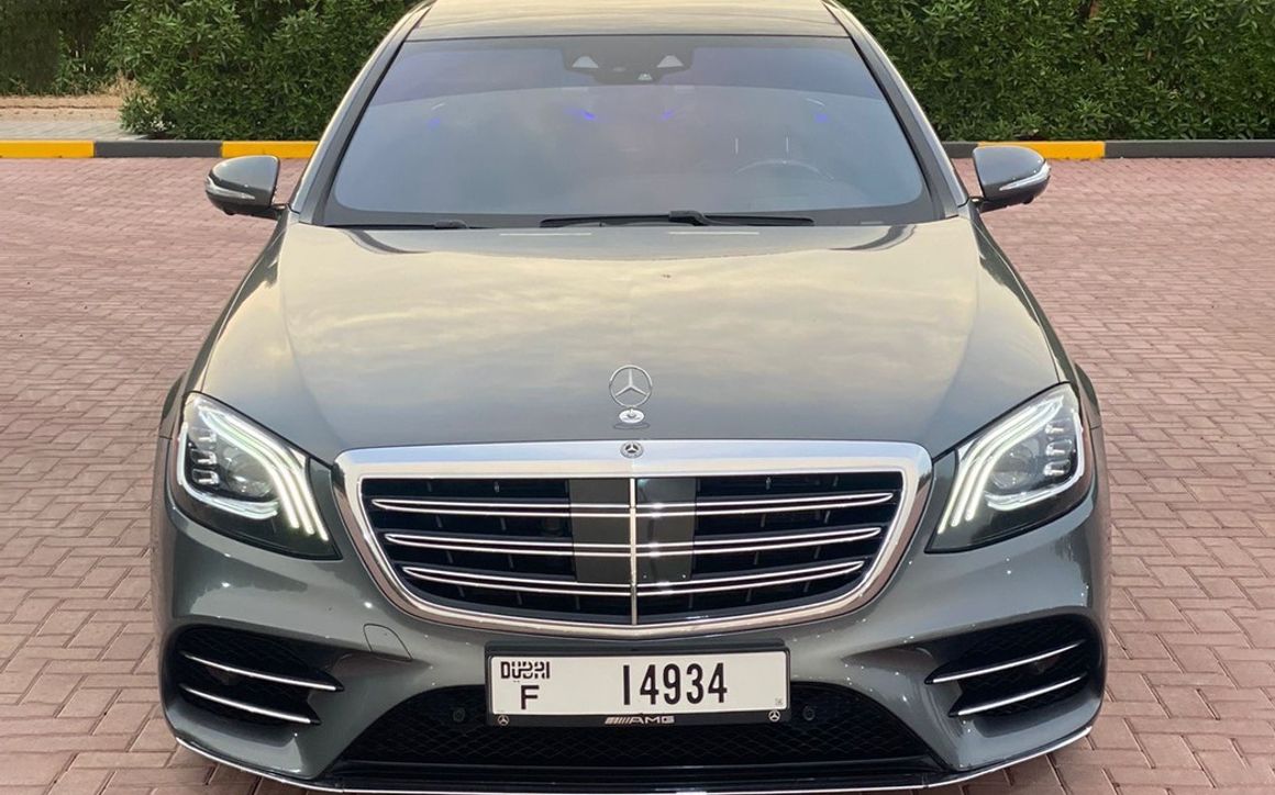 Mercedes Benz S560 - image 2