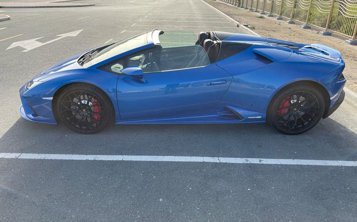 LAMBORGHINI HURACAN - image 2
