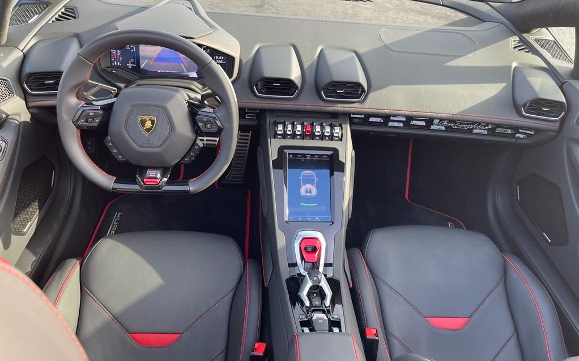 LAMBORGHINI HURACAN - image 9