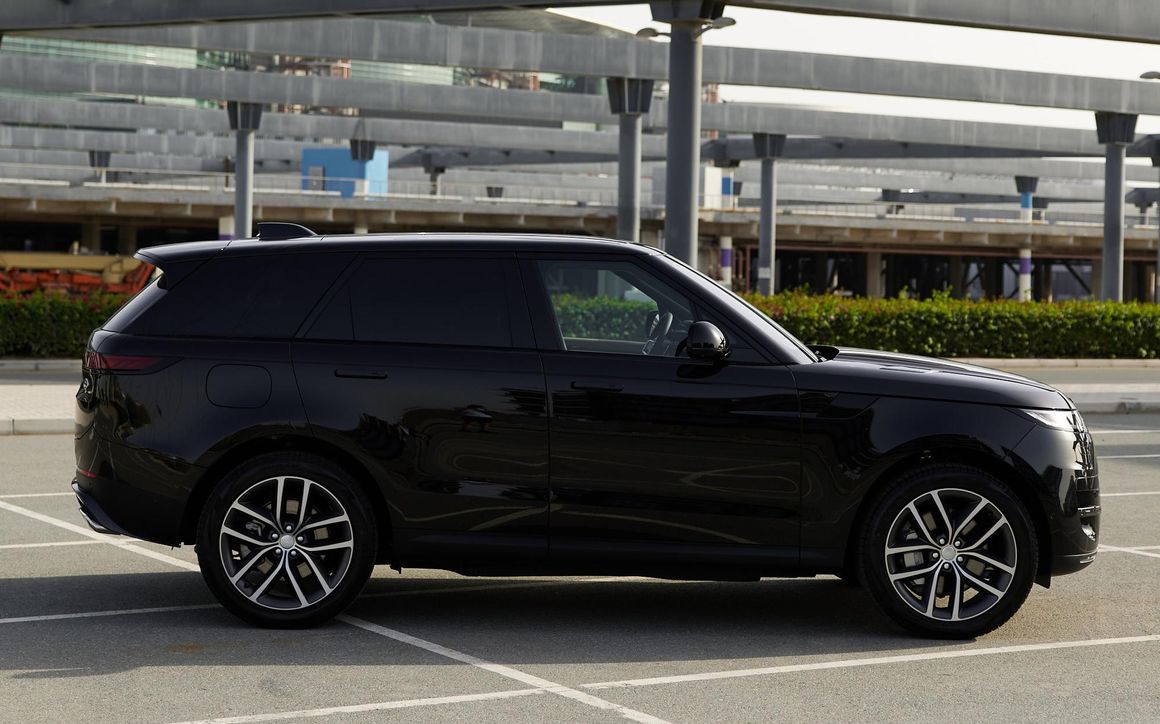 Range-Rover Sport - image 4