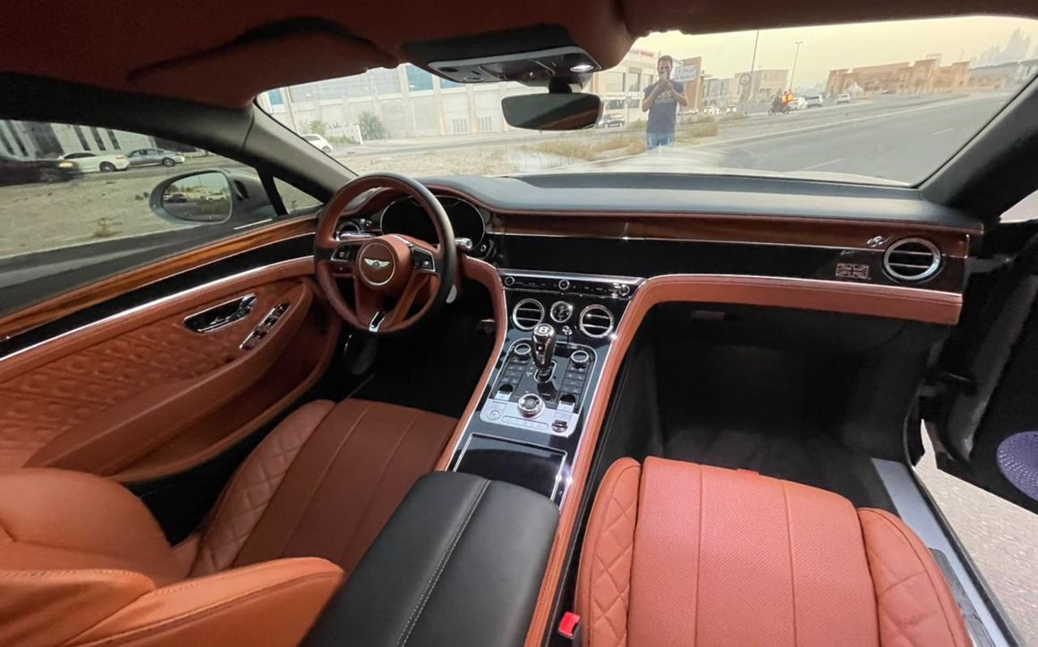 BENTLEY GT - image 6