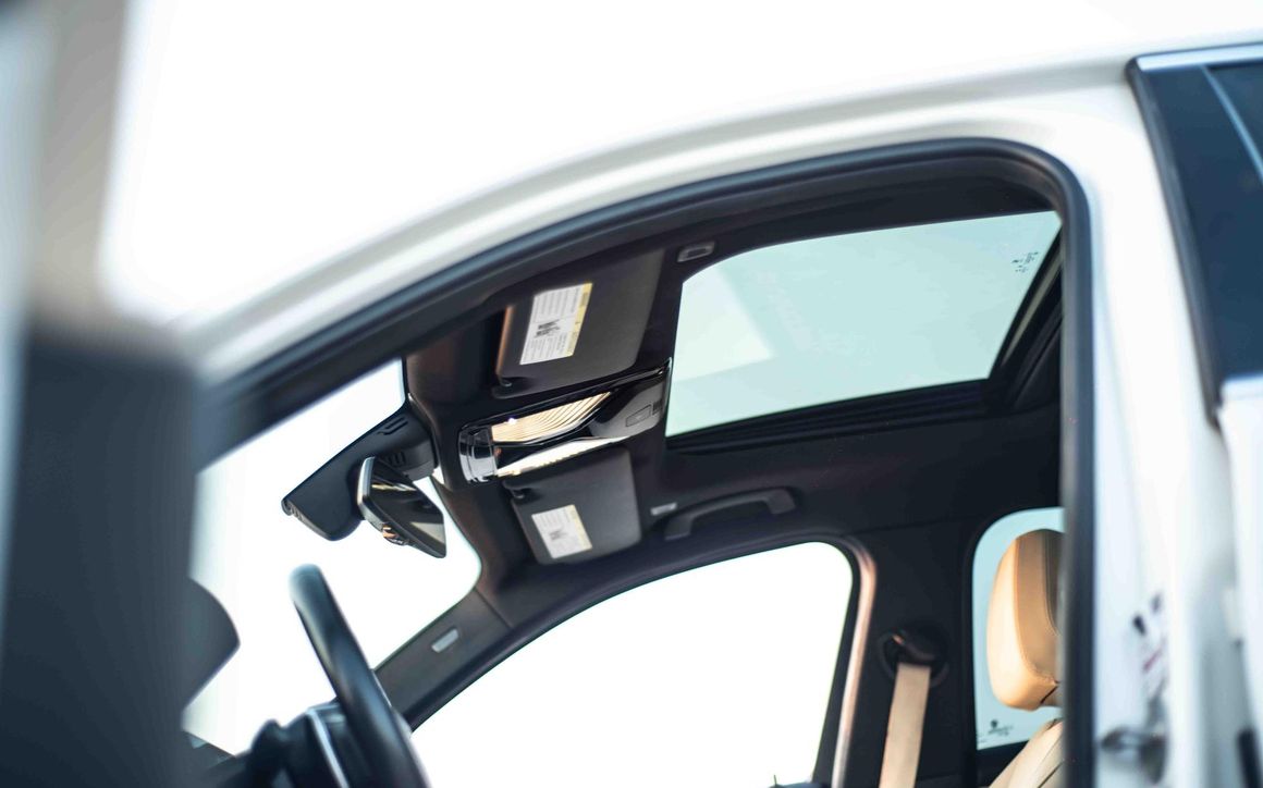 BMW 330I - image 16