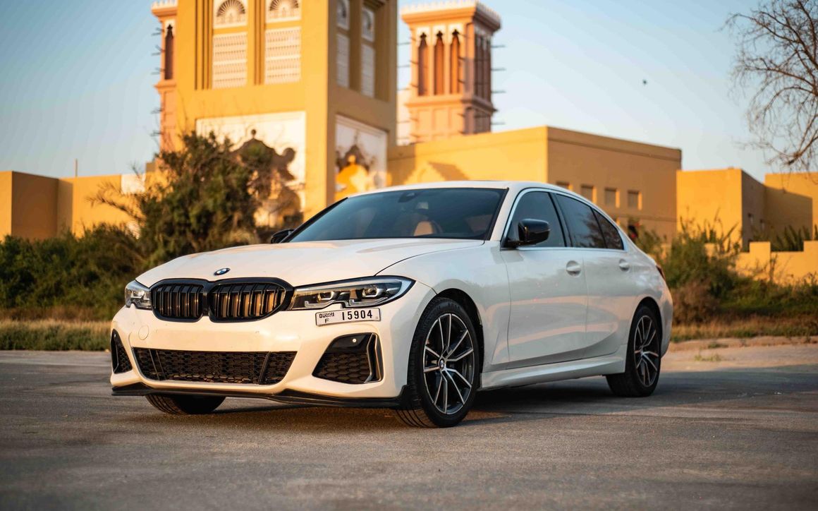 BMW 330I - image 2