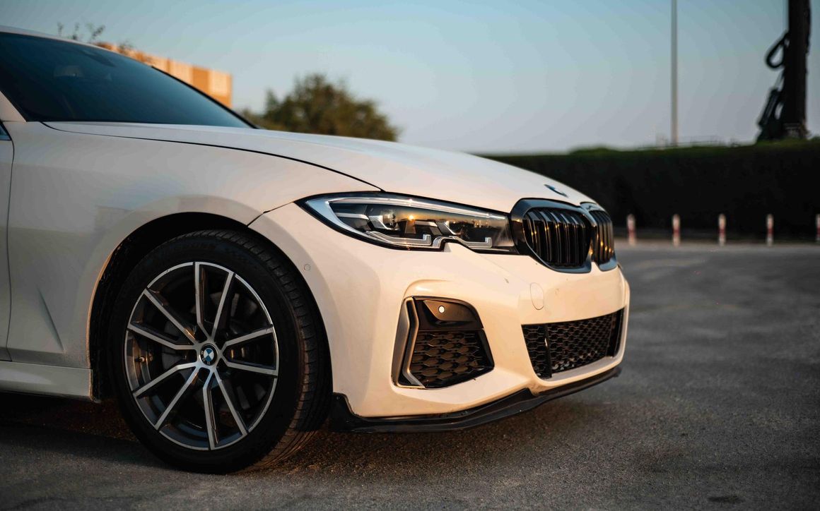 BMW 330I - image 8